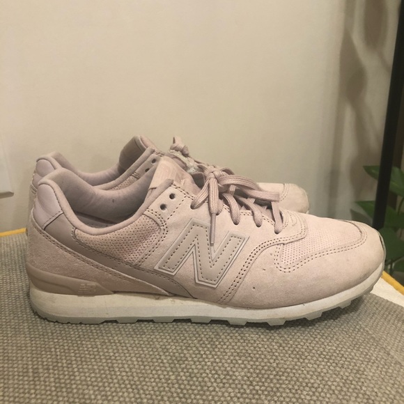 new balance 696 sneaker